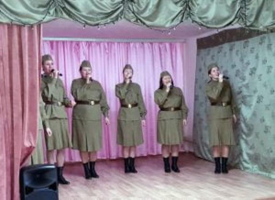 «Фронтовые подруги» Алёны Куц стали дипломантами II степени