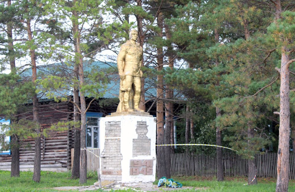 В Пешково решили отреставрировать памятник воинам-землякам, павшим в годы Великой Отечественной войны