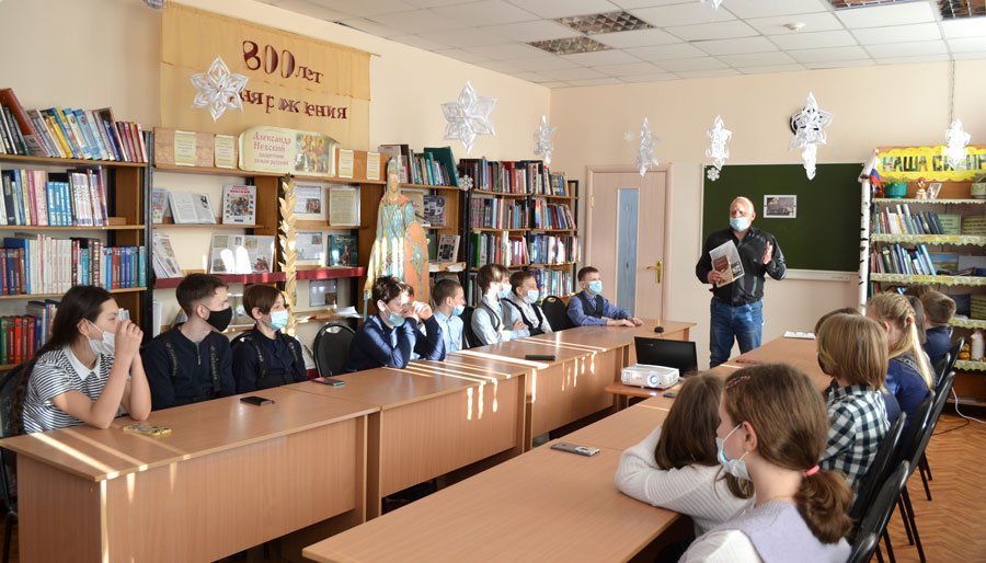 Школьники почтили память жертв Холокоста…