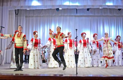 В РДК состоялся первый областной фестиваль традиционного музыкального искусства «Песни великого края»