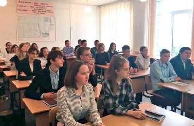 Выпускники Убинской школы № 1 показали свои знания по избирательному праву