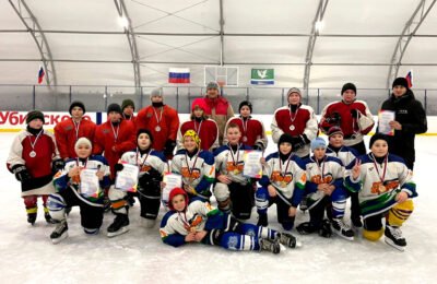 Хоккеисты-малыши встретились на убинском льду