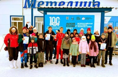 На лыжной базе «Метелица» прошли соревнования по лыжным гонкам среди школьников