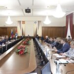 Двух районов для опоры маловато