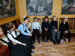 Убинские второклассники познакомились с творчеством Вениамина Чабанова