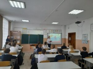 Убинские пятиклассники узнали историю праздника