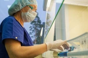 Врач-бактериолог: Основной фактор формирования устойчивости к антибиотикам – нарушение режима приема лекарств