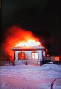 В Пешково сгорел дом