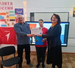 Пешковские ребята встретились с с бывшим военнослужащим Советской армии