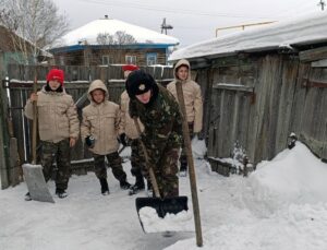 Убинский «Альтаир» против сугробов