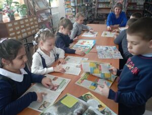 Мурлыкающий мир: Раисинские первоклассники отметили День кошек