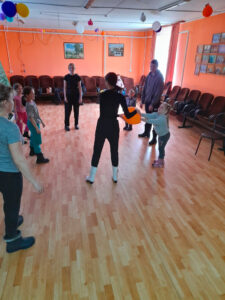 Смех, радость и сладкие призы: как прошли выходные в Крещенском КДЦ