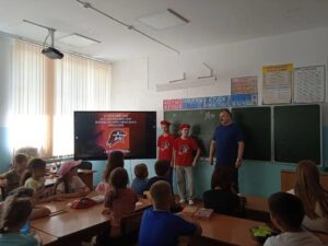 Юные ученики “второй” школы узнали больше об ЮНАРМИИ