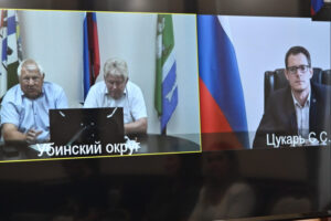 Губернатор Новосибирской области на личном приёме озвучил решение вопросов жителей районов области