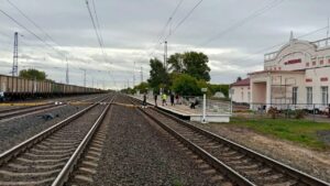 В Кожурле Убинского округа под колесами поезда погиб мужчина